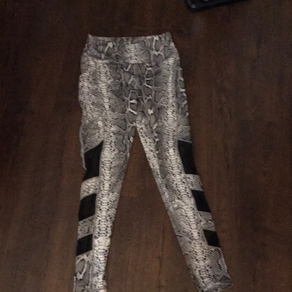 Sommer Ray workout pants